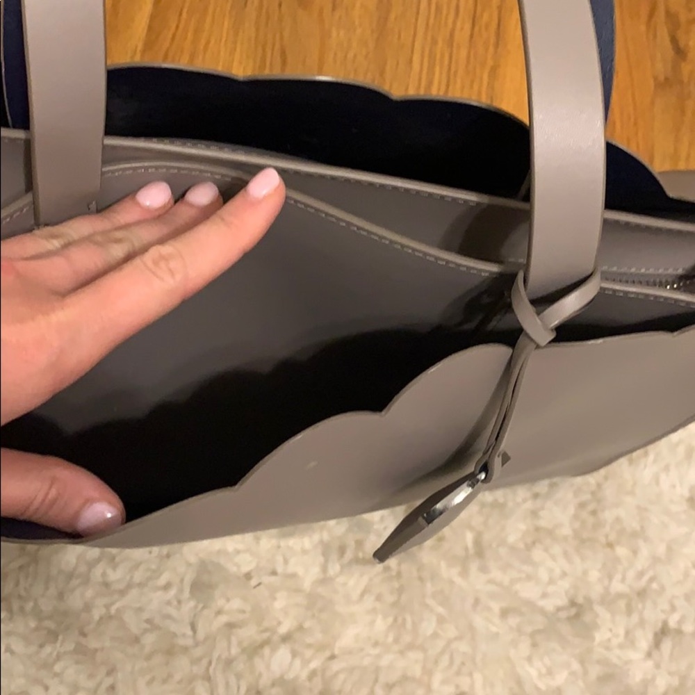 Kate Spade tote - Picture 5 of 12